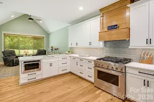 30 Shipman Pkwy, Flat Rock, NC 28731 - Photo 11