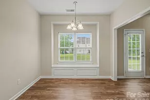 510 Ruxton Ct, Charlotte, NC 28214 - Photo 9