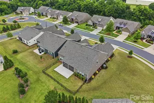 3135 Bartlett St, Fort Mill, SC 29715 - Photo 3