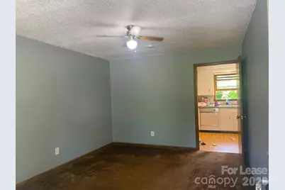 1020 3rd Street SE, Hickory, NC 28602 - Photo 11
