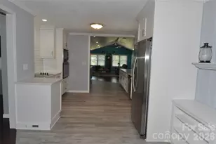 808 Briarcliff Cir, Chester, SC 29706 - Photo 3