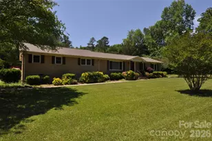 808 Briarcliff Cir, Chester, SC 29706 - Photo 1