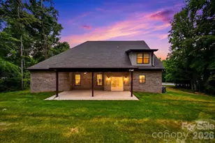 3802 Lyle Creek Ave NE, Conover, NC 28613 - Photo 3
