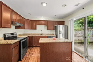 5833 Cougar Ln, Charlotte, NC 28269 - Photo 29