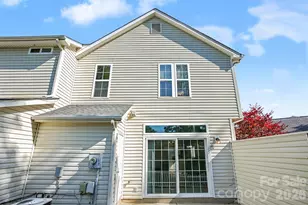 8917 Cinnabay Dr, Charlotte, NC 28216 - Photo 15