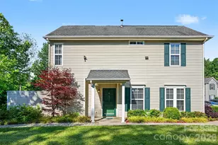 8917 Cinnabay Dr, Charlotte, NC 28216 - Photo 3