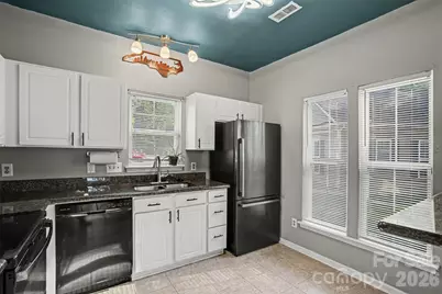 8917 Cinnabay Drive, Charlotte, NC 28216 - Photo 7