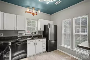 8917 Cinnabay Dr, Charlotte, NC 28216 - Photo 7