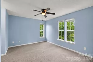 8917 Cinnabay Dr, Charlotte, NC 28216 - Photo 9