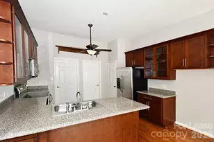 10014 Prosperity Point Ln, Charlotte, NC 28269 - Photo 7