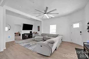 512 S 12th St, Bessemer City, NC 28016 - Photo 5