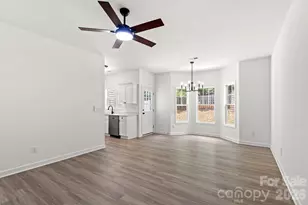 5536 Franklin Springs Cir, Charlotte, NC 28217 - Photo 7