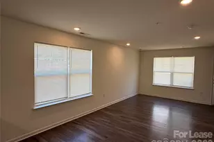 2025 Oakdale Rd, Charlotte, NC 28216 - Photo 3