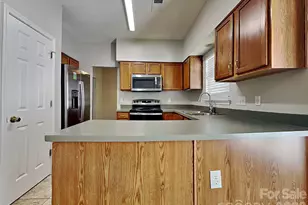 5414 Crisfield Rd, Charlotte, NC 28269 - Photo 3