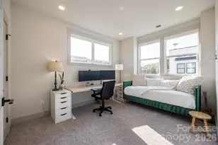 2319 Wesley Village Rd, Charlotte, NC 28208 - Photo 25