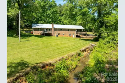 142 Pioneer Road, Harmony, NC 28634 - Photo 9