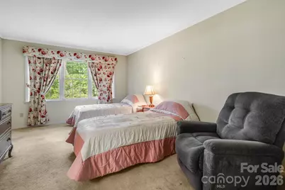 636 Goldview Drive, Hendersonville, NC 28791 - Photo 21
