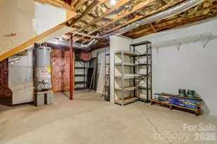 636 Goldview Dr, Hendersonville, NC 28791 - Photo 25