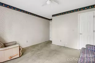 636 Goldview Dr, Hendersonville, NC 28791 - Photo 19