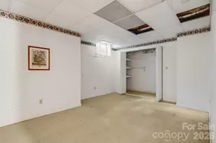 636 Goldview Dr, Hendersonville, NC 28791 - Photo 23