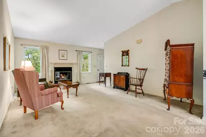 636 Goldview Drive, Hendersonville, NC 28791 - Photo 9