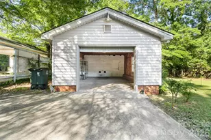 1404 Berry St, Wadesboro, NC 28170 - Photo 13