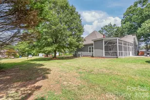 243 S Main St, Wingate, NC 28174 - Photo 31
