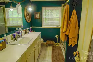 204 Old Stage Coach Rd, Lawndale, NC 28090 - Photo 23