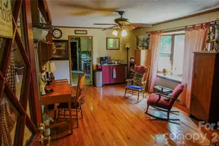 204 Old Stage Coach Rd, Lawndale, NC 28090 - Photo 13