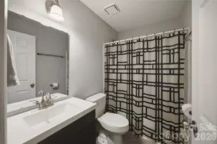 1814 Golden Heights Ct, Charlotte, NC 28214 - Photo 19