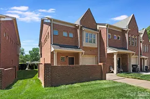 4670 Dabney Vigor Dr, Charlotte, NC 28209 - Photo 3