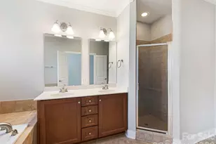 4670 Dabney Vigor Dr, Charlotte, NC 28209 - Photo 13
