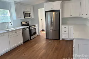 559 School Dr, Taylorsville, NC 28681 - Photo 7