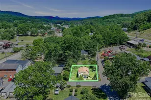9 Ivy St, Burnsville, NC 28714 - Photo 3