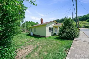 9 Ivy St, Burnsville, NC 28714 - Photo 23