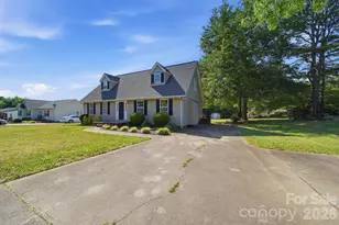 313 Sunrise Cir, Shelby, NC 28150 - Photo 3