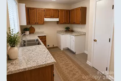 7636 Eastbourne Road, Charlotte, NC 28227 - Photo 11