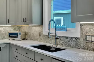 8 Birdhouse Row, Asheville, NC 28801 - Photo 23