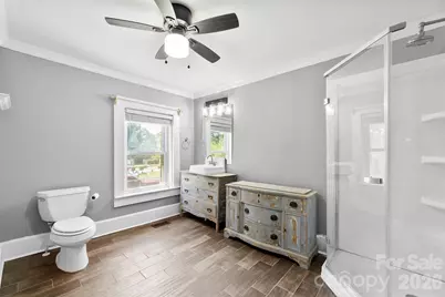 602 E Lee Avenue, Bessemer City, NC 28016 - Photo 9