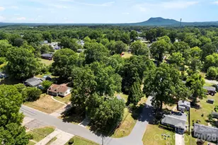 602 E Lee Ave, Bessemer City, NC 28016 - Photo 27
