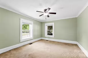 602 E Lee Ave, Bessemer City, NC 28016 - Photo 5