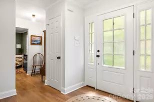 7814 Bradenton Dr, Charlotte, NC 28210 - Photo 3