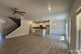 1606 Autumn Ln, York, SC 29745 - Photo 5