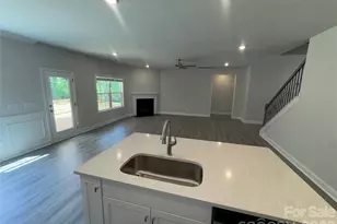 1606 Autumn Ln, York, SC 29745 - Photo 7