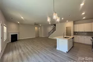 1606 Autumn Ln, York, SC 29745 - Photo 5