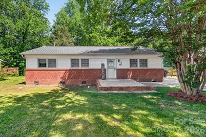 402 Wooddale Drive, Dallas, NC 28034 - Photo 1