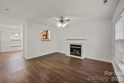 6618 Wicked Oak Lane, Charlotte, NC 28216 - Photo 5