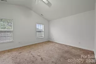 6618 Wicked Oak Ln, Charlotte, NC 28216 - Photo 13