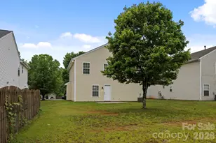 6618 Wicked Oak Ln, Charlotte, NC 28216 - Photo 25