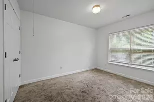 6618 Wicked Oak Ln, Charlotte, NC 28216 - Photo 23